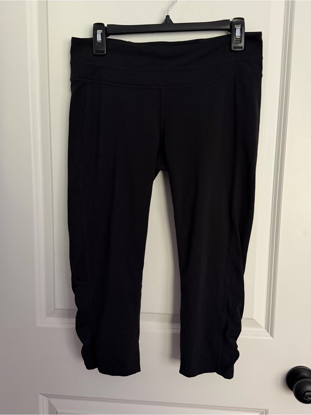 Athleta Black Capris